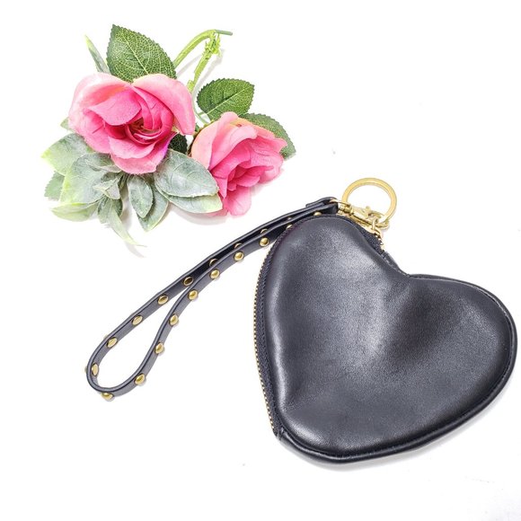 Black Leather Heart Wristlet, by and Other Stories - Picture 3 of 13